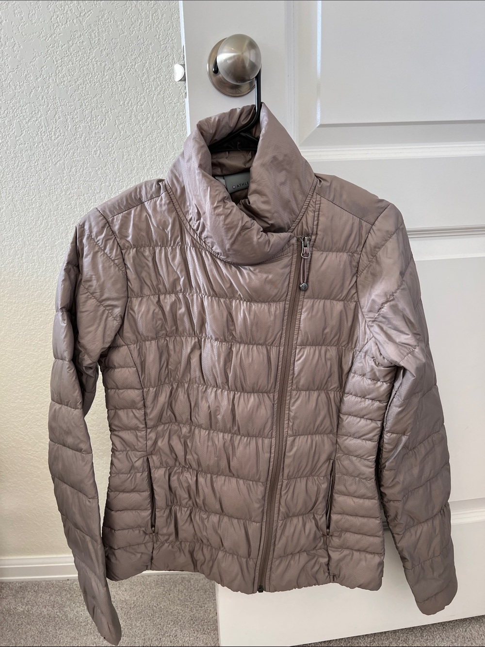 Athleta Quilted Lightweight Puffer Jacket - Taupe